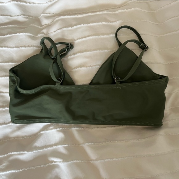 bikini top - Picture 2 of 2